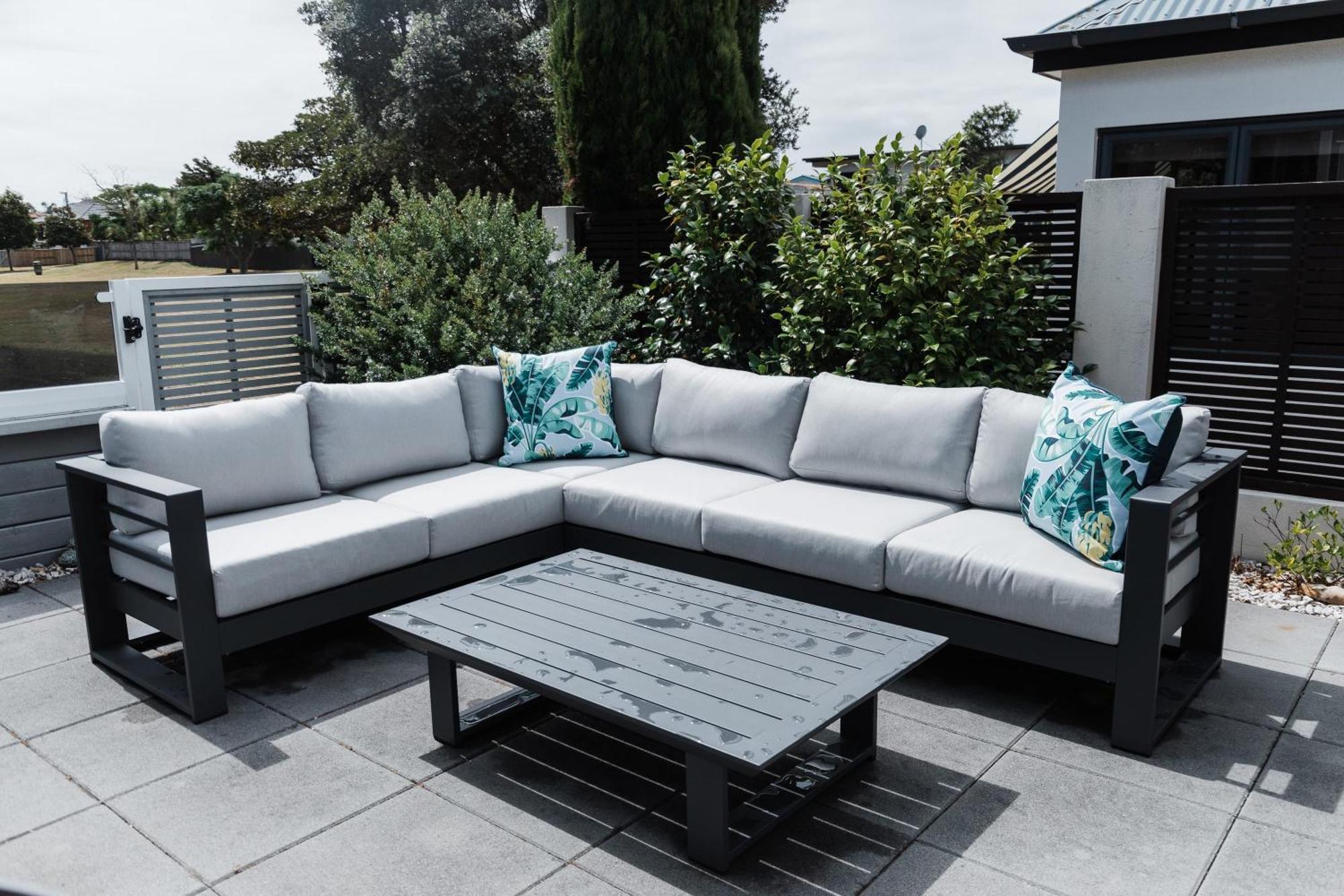 Stunning Tranquil Home With Green Space Views Mount Maunganui Exteriör bild